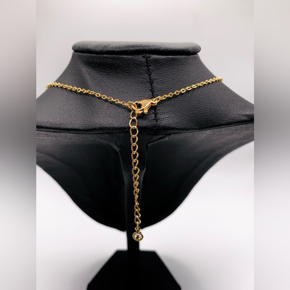 🎉Host Pick🎉 14k Gold Plated Dainty Heart Necklace - Picture 12 of 15